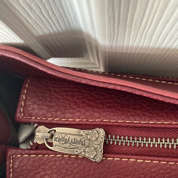 Trinity Ranch Red/ Reddish brown bag. NWT. - Picture 4 of 10
